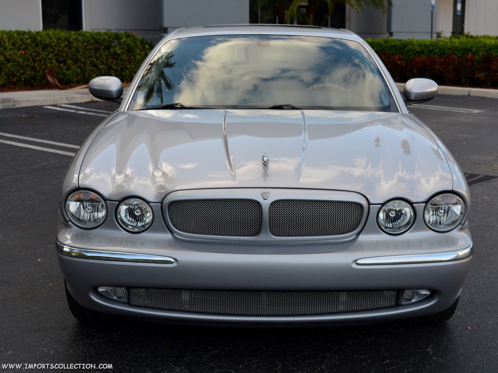 2004 JAGUAR XJ8