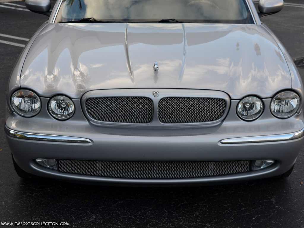 2004 JAGUAR XJ8