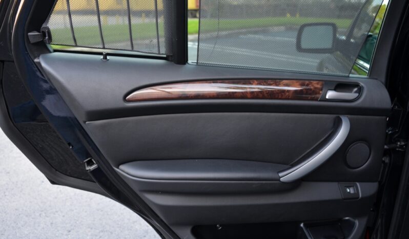 2005 BMW X5 4.8IS full