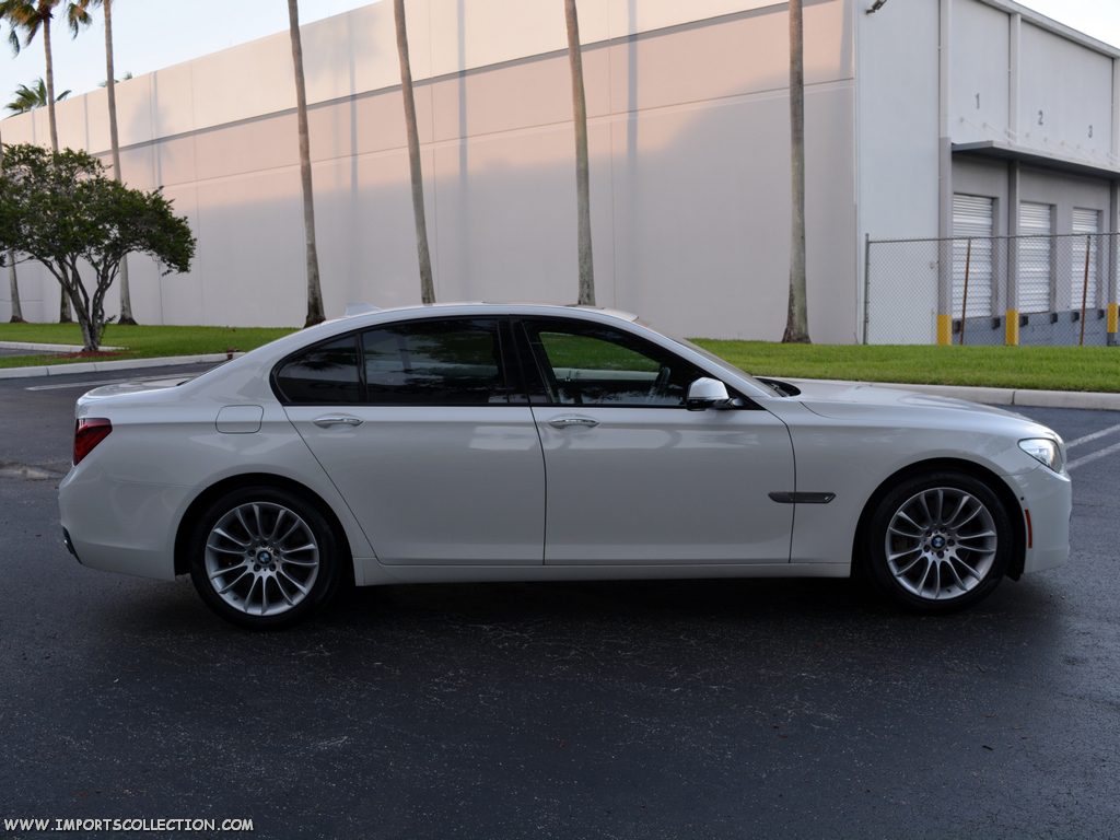 2013 BMW 750I M SPORT