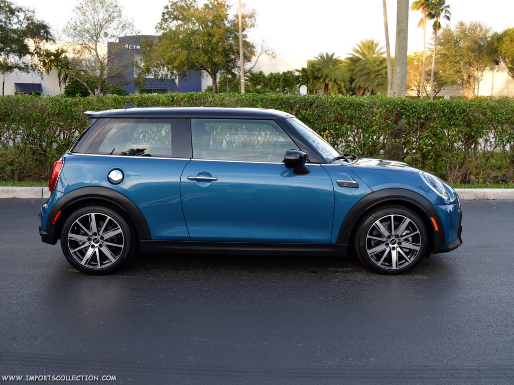 2023 MINI COOPER S ICONIC