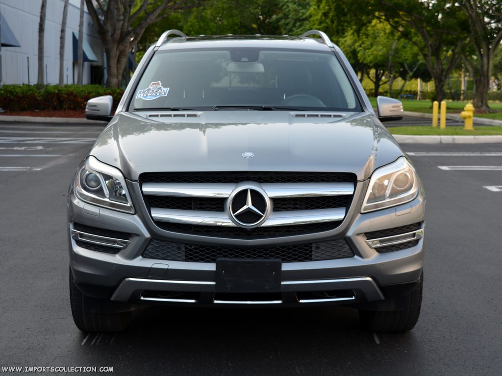 2015 MERCEDES GL350 BLUETEC REAR ENTERTAINMENT