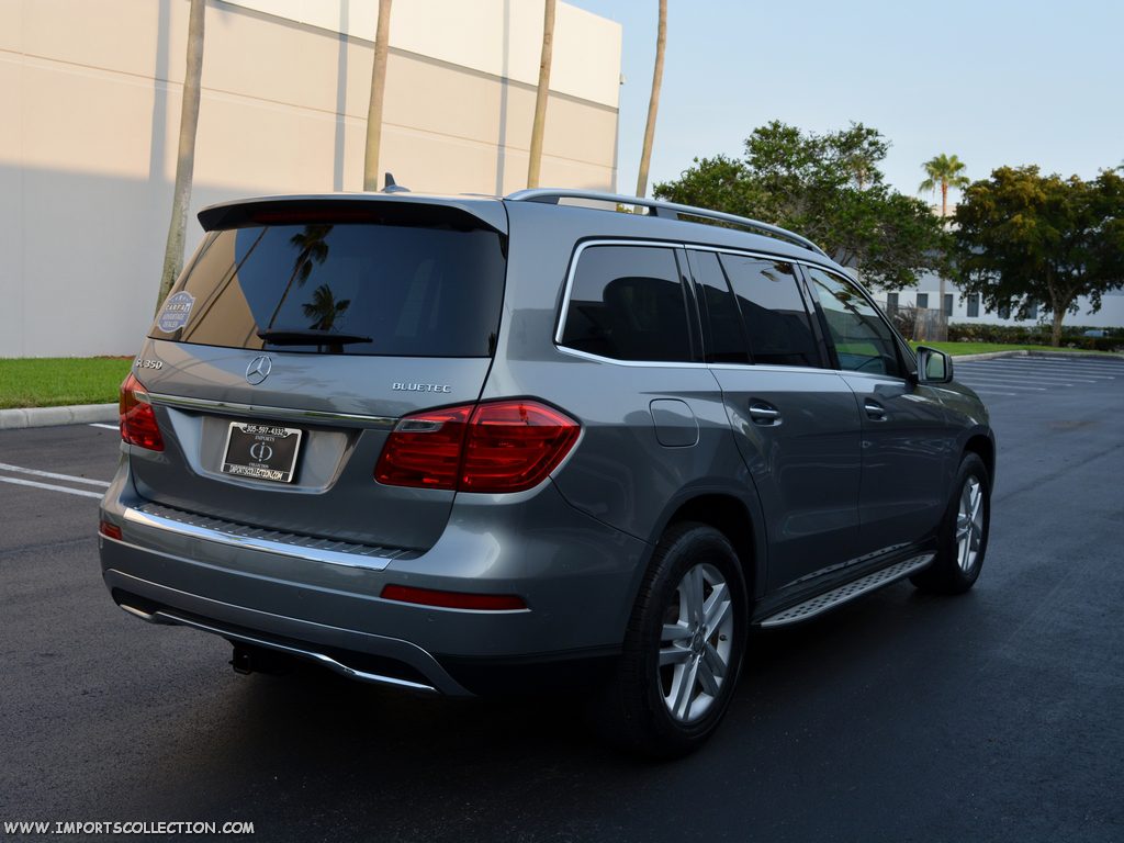 2015 MERCEDES GL350 BLUETEC REAR ENTERTAINMENT